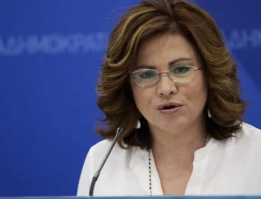 Μ. Σπυράκη: «Τα καύσιμα της κυβέρνησης τελείωσαν - Να ζητήσει καθαρή εντολή ο Τσίπρας μετά τις 20 Αυγούστου»